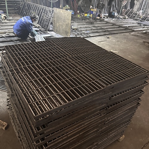 钢格栅板使用寿命短的原因有哪些