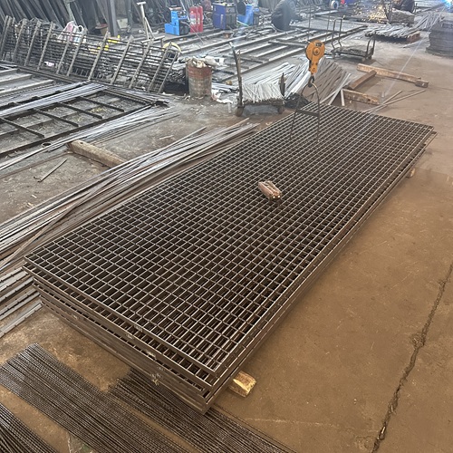 钢格栅板在数据中心地板中的关键作用