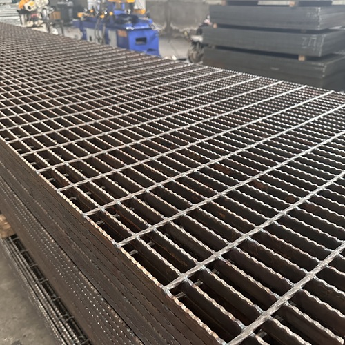 音乐节舞台搭建必用钢格板，承重强还易拆卸