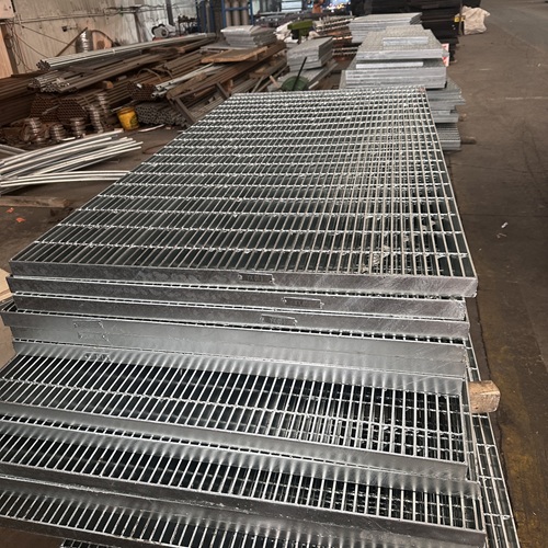 音乐节舞台搭建必用钢格板，承重强还易拆卸