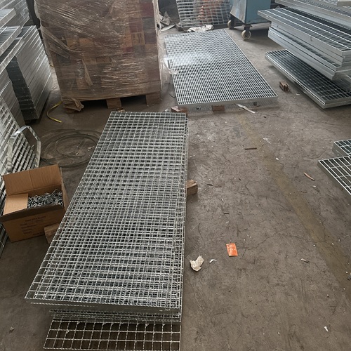 钢格板怎么选才靠谱这5点工程人必须记牢