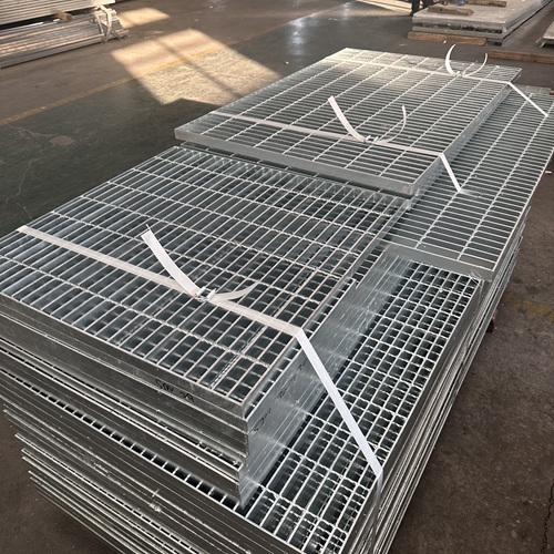 钢格板助力绿色建筑契合双碳发展需求