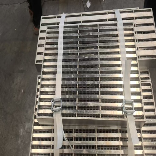 粮仓检修平台钢格板用途及防腐处理