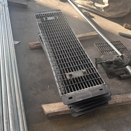 化工区域钢格板用途与耐腐蚀性能分析