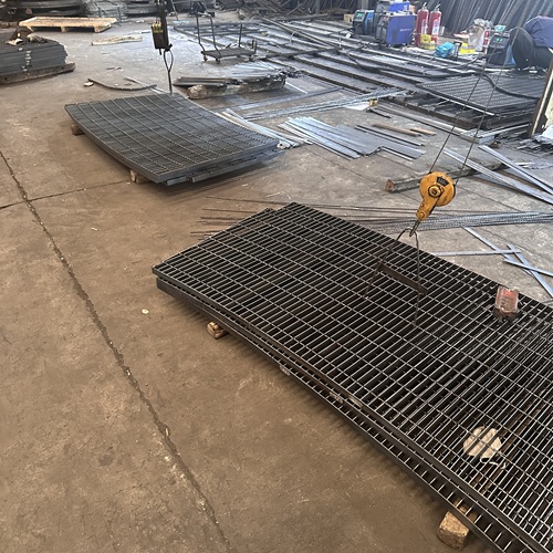 化工厂钢格板用途及耐腐蚀性能分析