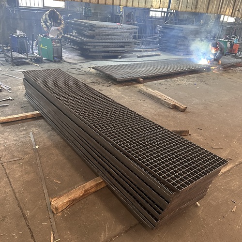 化工厂钢格板用途及耐腐蚀性能分析