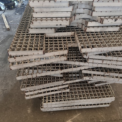 钢格栅板扁钢高度怎么选重载平台荷载匹配技巧